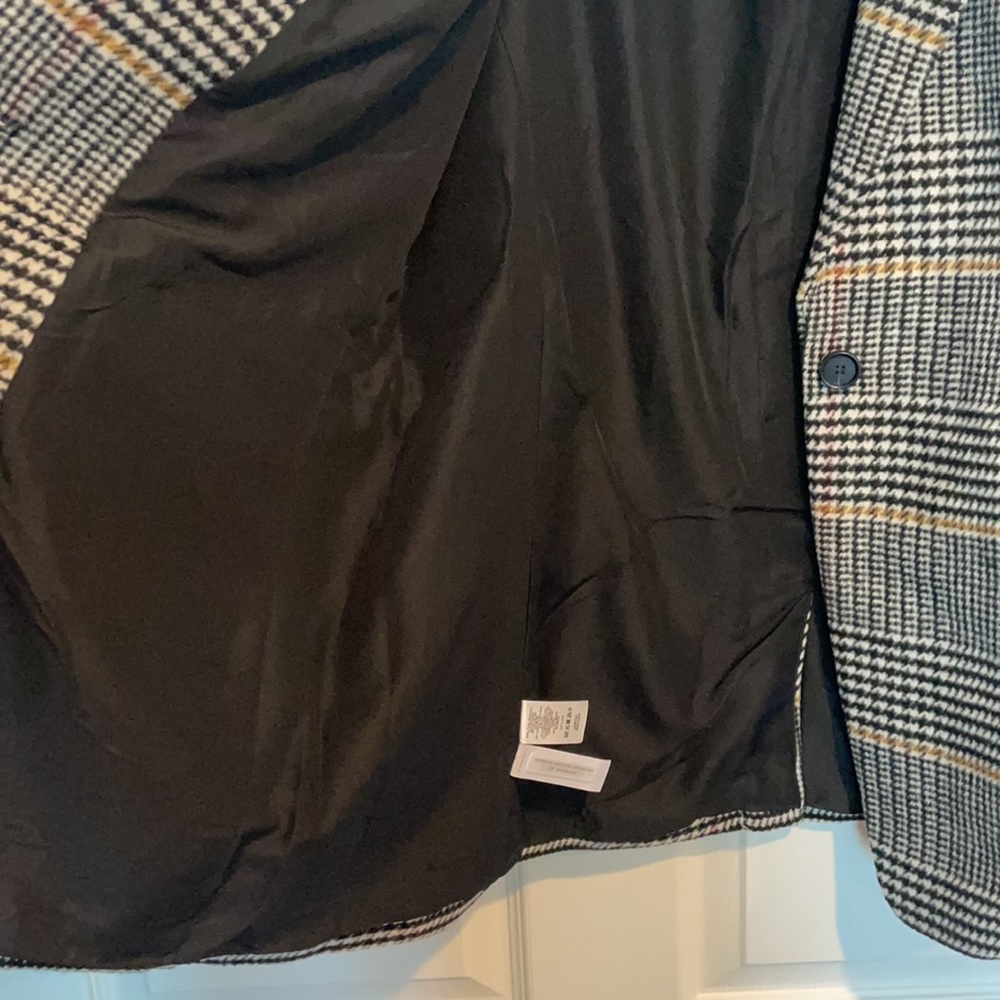 LOFT Plaid Modern Blazer - Picture 7 of 9